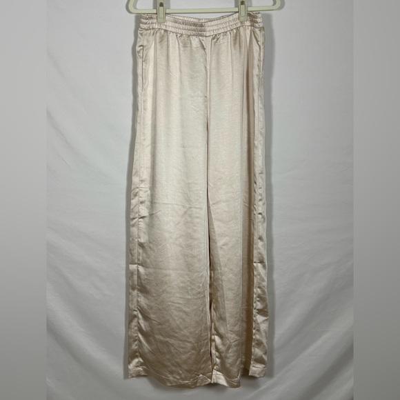 NWOT Allie Rose Cream Satin Pants Trouser- L - Picture 1 of 7